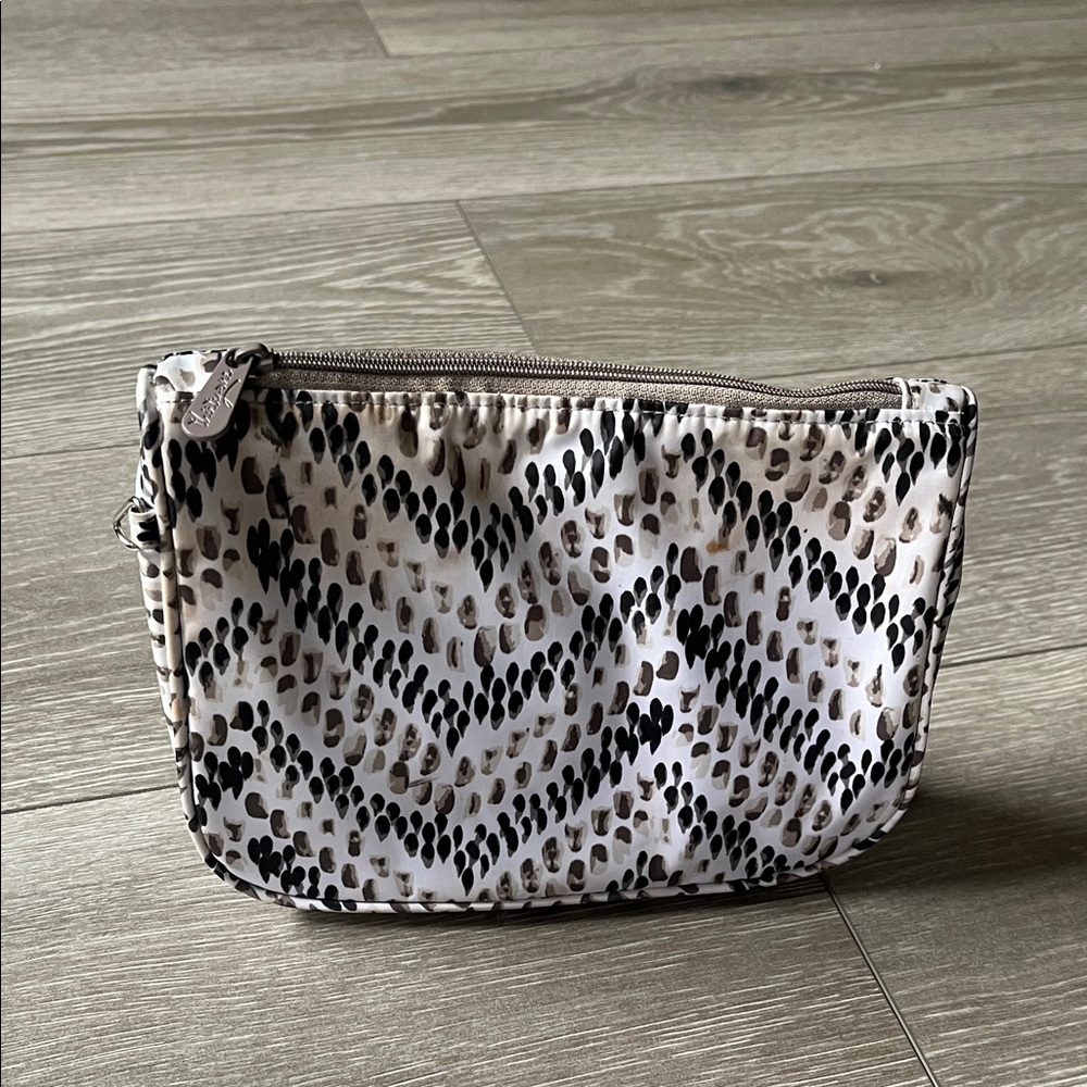 Thirty-One Black and Cream Cosmetic Bag